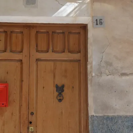 La Guarida Rustica Del Zorro Проживание в семье Jijona