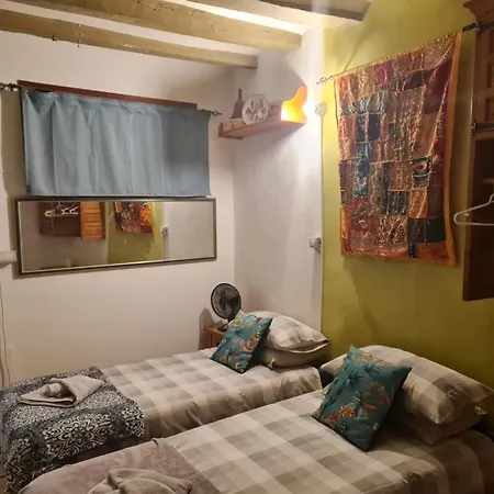 La Guarida Rustica Del Zorro